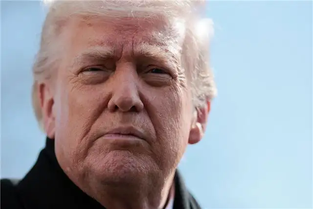 Трамп предложил профинансировать ж/д тоннель взамен на присвоение вокзалу его имени