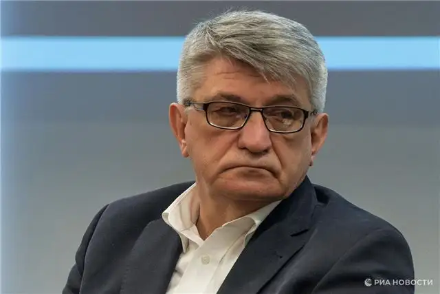 Сокуров прокомментировал исключение из Совета по кинематографии ссылко…