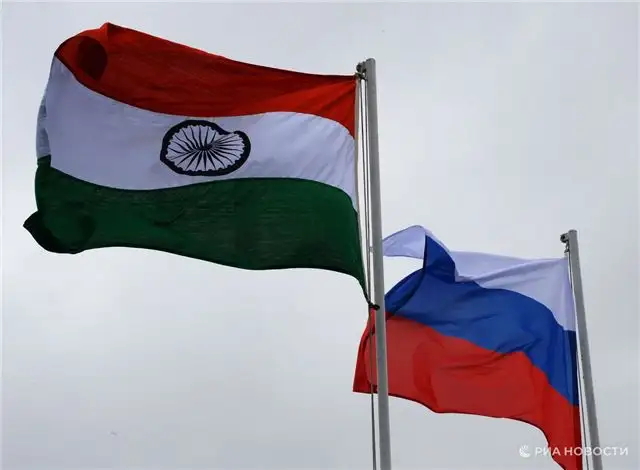 Эксперт Сибал - военно-техническое сотрудничество Индии и России сохраняет независимость от внешних влияний