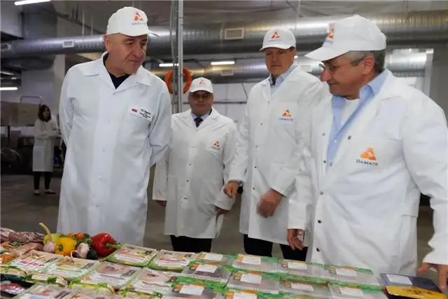 Глава КЧР Рашид Темрезов посетил мясоперерабатывающий завод и оценил ход производства