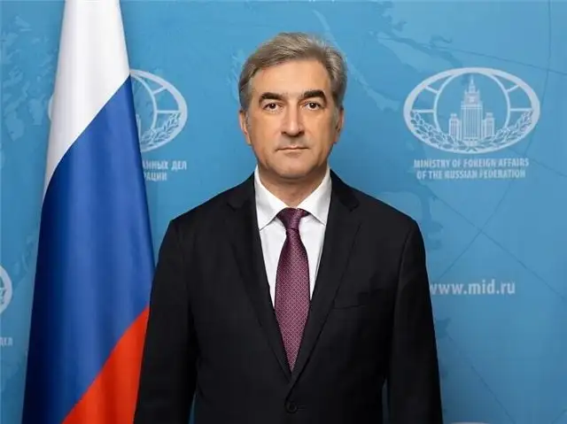 Юрий Теплов рассказывает, почему на юге Китая россиян встречают с тепл…