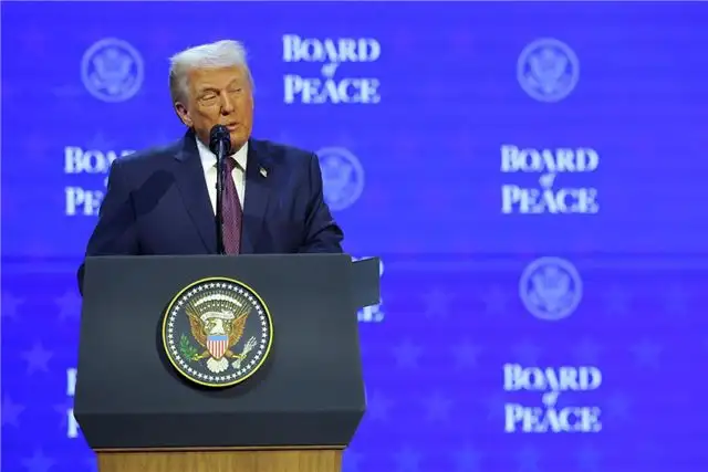 Политико - непредсказуемость Трампа ставит под удар его амбиции по экспорту энергоресурсов