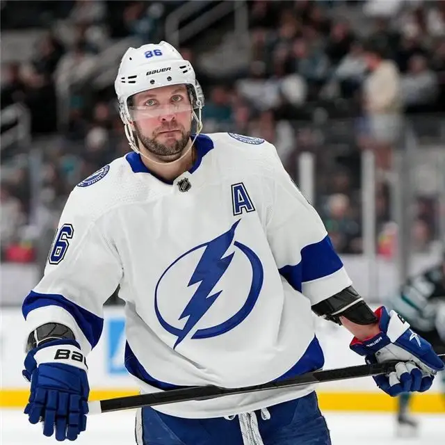 Кучеров возглавил рейтинг претендентов на «Харт Трофи» по версии NHL