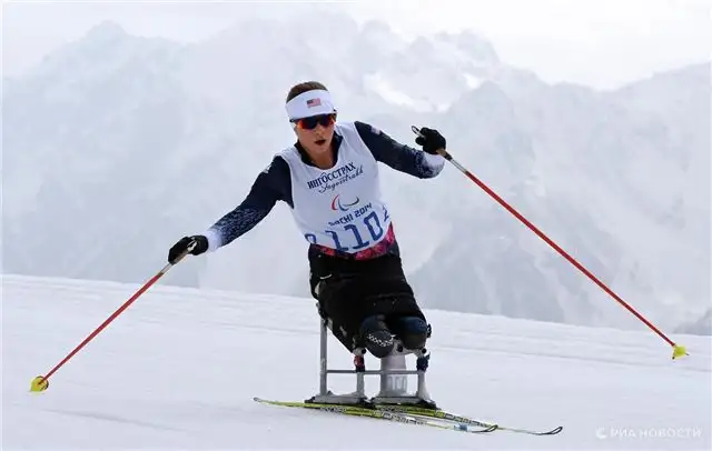 FIS разрешила российским паралимпийцам выступать на всех стартах под национальным флагом и с гимном