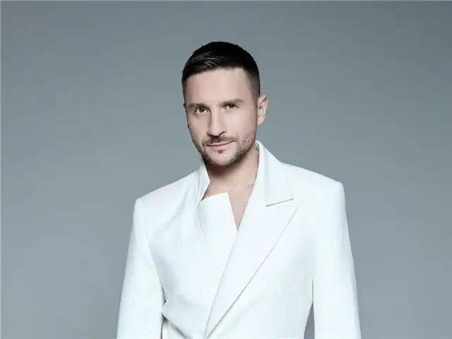 Сергей Лазарев признался, что показывает детей в соцсетях из чувства гордости