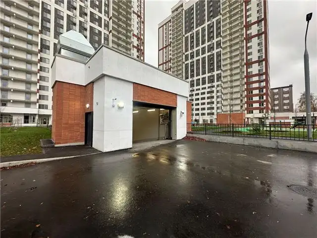 В Коптеве Москвы отдадут на открытые торги свыше 200 парковочных мест